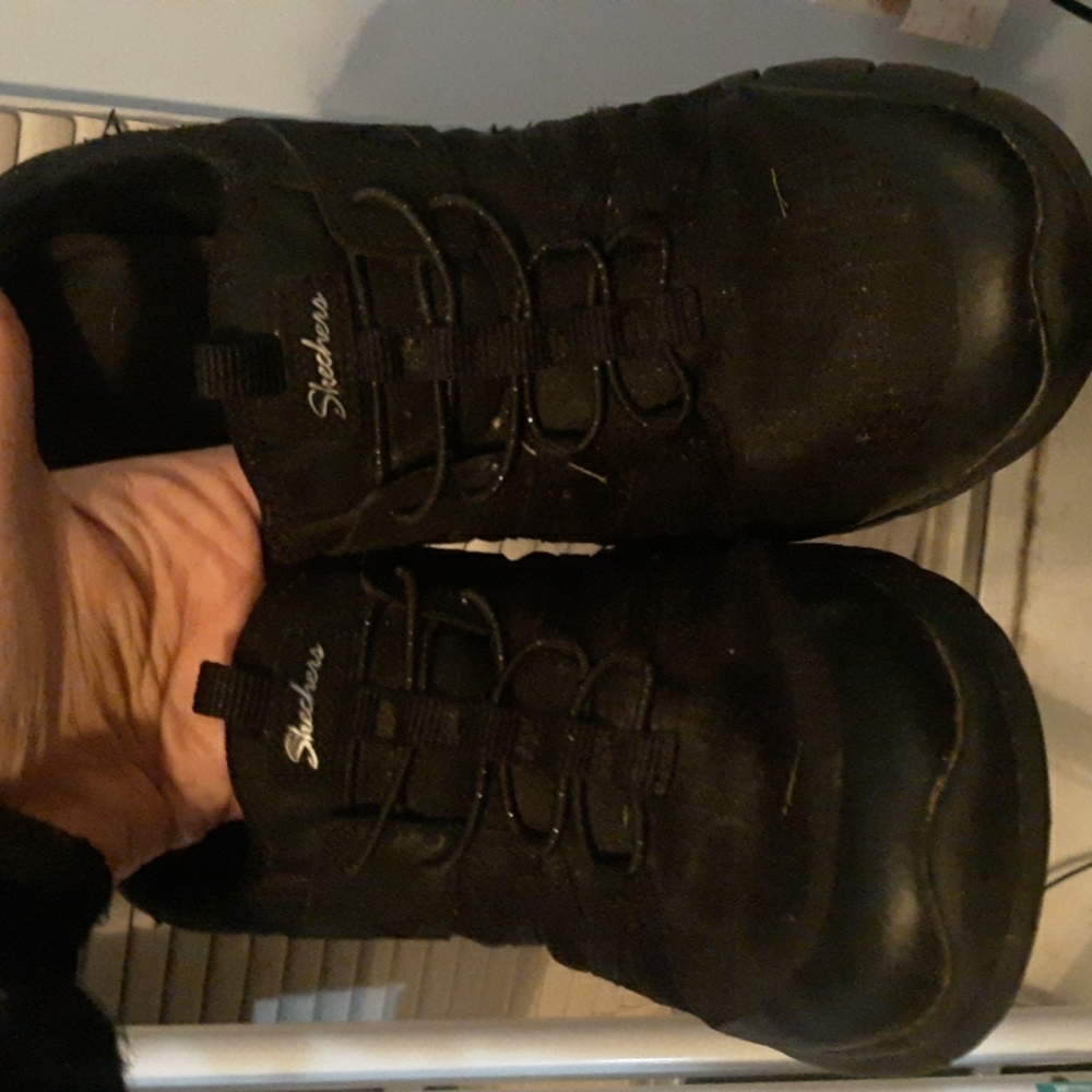 Shoes - Picture 4 of 4
